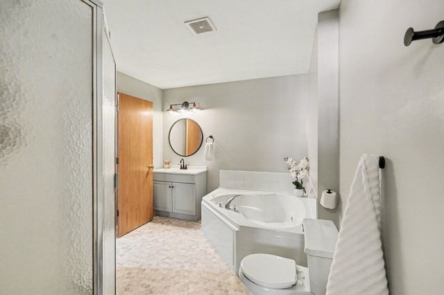 5420 144th Way NW 14, Anoka, MN 55303