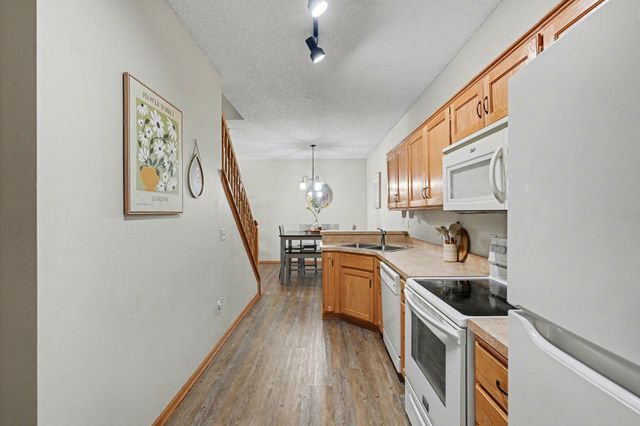 5420 144th Way NW 14, Anoka, MN 55303