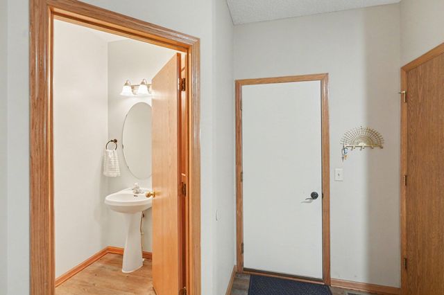 5420 144th Way NW 14, Anoka, MN 55303