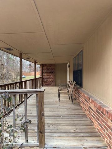 910 Oakland Drive, Jonesboro, AR 72404