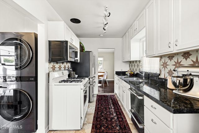 537 W VIRGINIA Avenue, Phoenix, AZ 85003