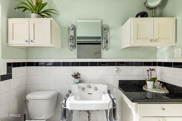 537 W VIRGINIA Avenue, Phoenix, AZ 85003