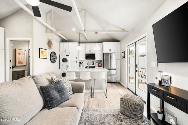 537 W VIRGINIA Avenue, Phoenix, AZ 85003