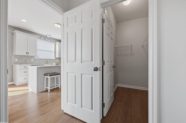 51463 Water Mark Drive, Macomb Twp, MI 48042