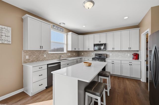 51463 Water Mark Drive, Macomb Twp, MI 48042