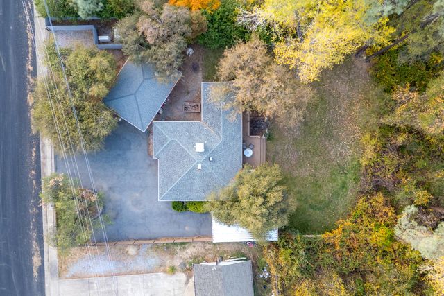 3274 Quartz Hill Road, Redding, CA 96003