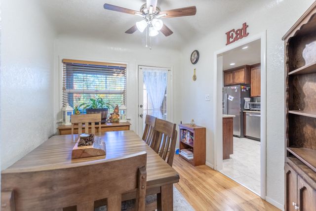 3274 Quartz Hill Road, Redding, CA 96003