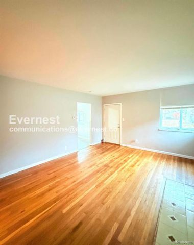 18455 Wormer Street, Detroit, MI 48219