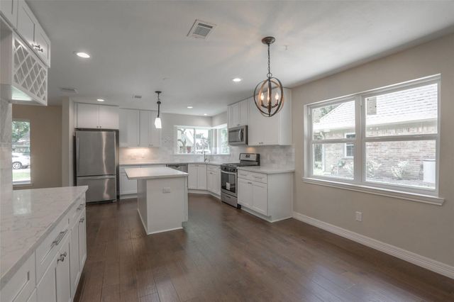 730 Bison Drive, Houston, TX 77079