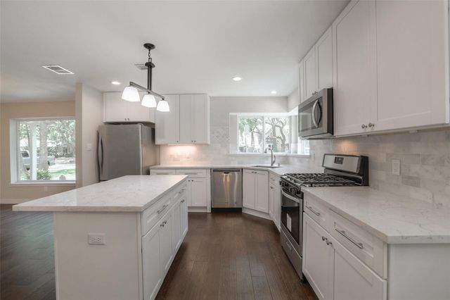 730 Bison Drive, Houston, TX 77079