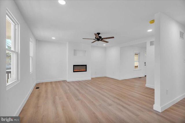 61 E BARBER AVE, Woodbury, NJ 08096