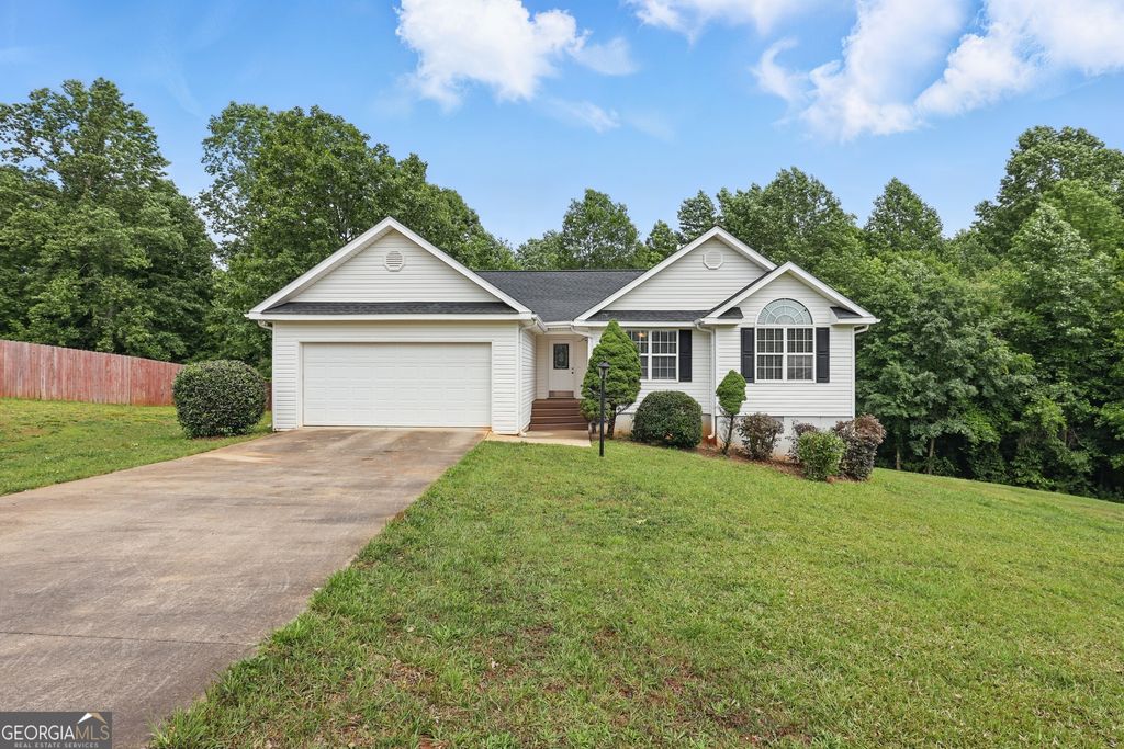 199 Rocky Shoals Trail, Mount Airy, GA 30563