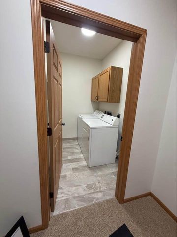 5650 Boone Avenue N 120, New Hope, MN 55428