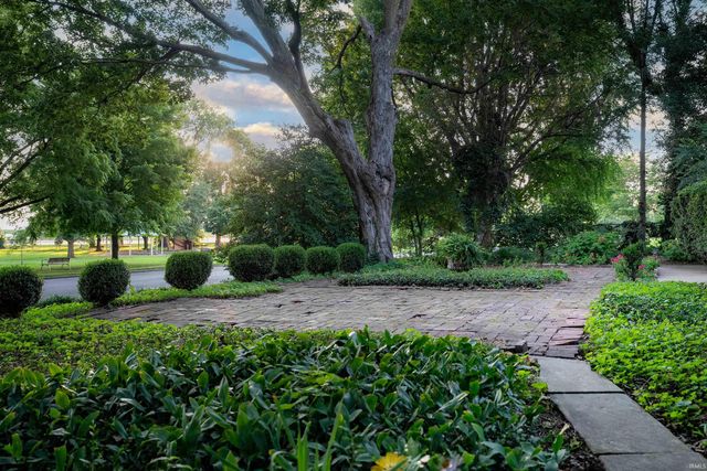 808 Sunset Avenue, Evansville, IN 47713