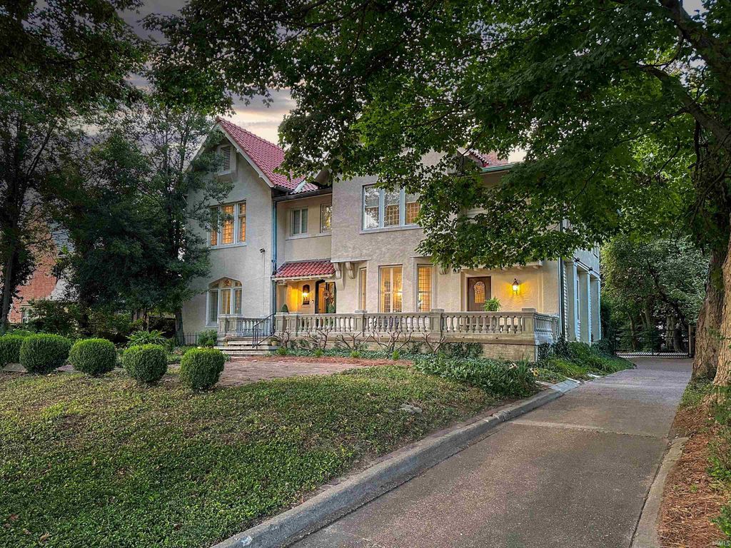 808 Sunset Avenue, Evansville, IN 47713