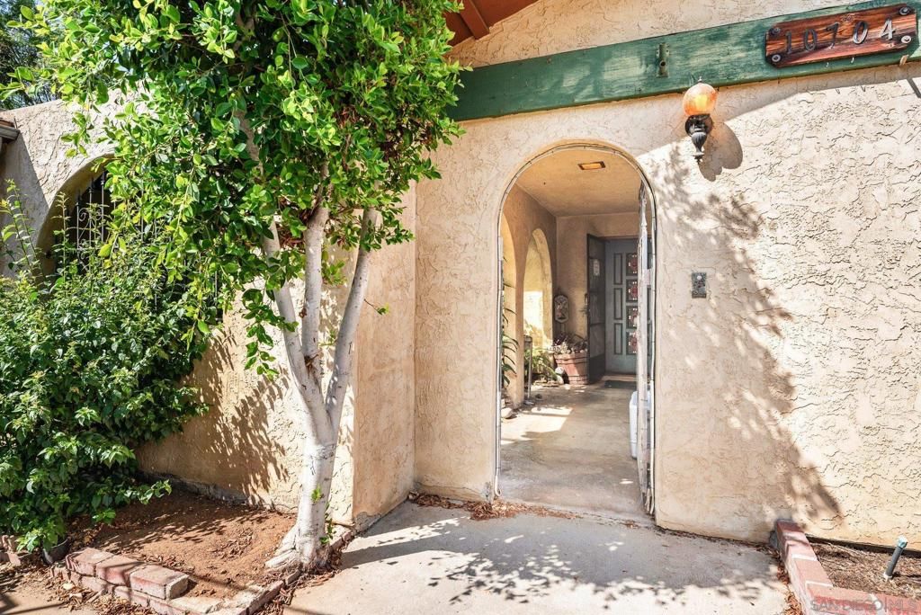 10704 Challenge, La Mesa, CA 91941 — photo 4