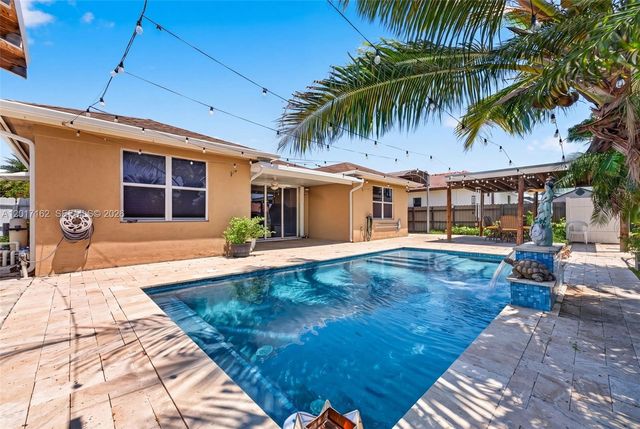 27902 SW 134th Ct, Homestead, FL 33032