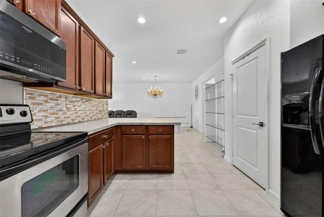 27902 SW 134th Ct, Homestead, FL 33032