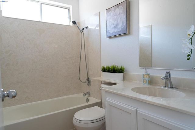 1028 Montoya Ter, Union City, CA 94587