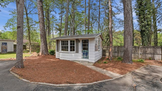 932 McKellar Dr, Tullahoma, TN 37388