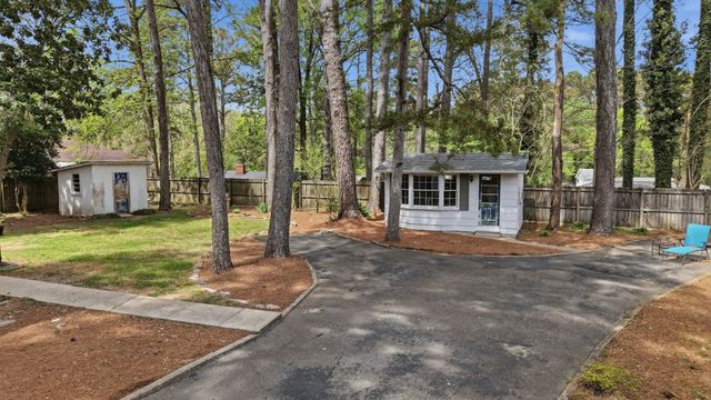 932 McKellar Dr, Tullahoma, TN 37388