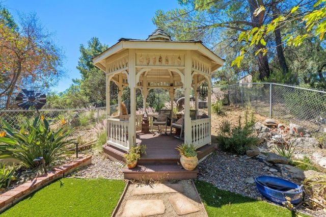 2869 Polk Rd, Alpine, CA 91901