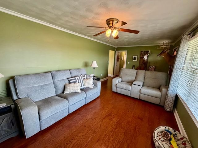 4665 Spiro Road, Mt Vernon, KY 40456