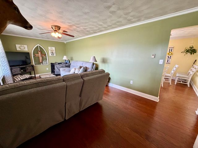 4665 Spiro Road, Mt Vernon, KY 40456