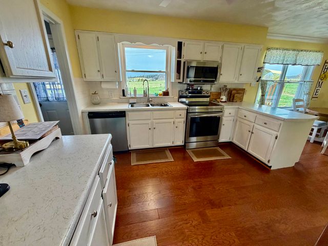 4665 Spiro Road, Mt Vernon, KY 40456