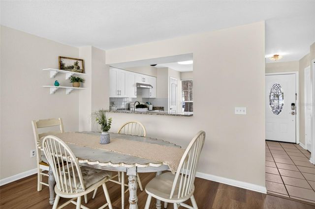 1760 MILL RUN CIRCLE, Tampa, FL 33613