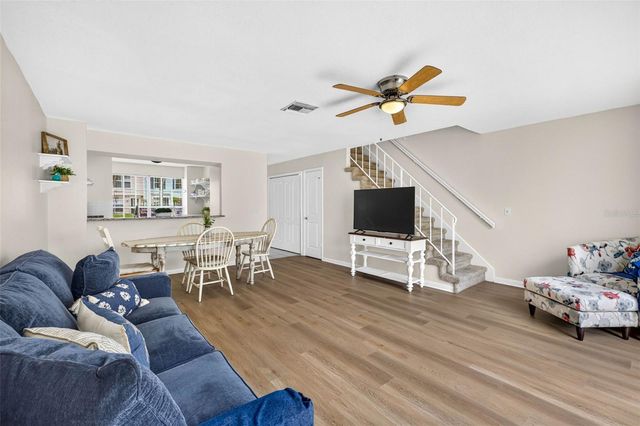 1760 MILL RUN CIRCLE, Tampa, FL 33613