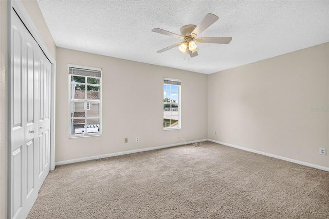 1760 MILL RUN CIRCLE, Tampa, FL 33613