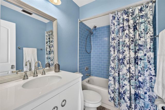1760 MILL RUN CIRCLE, Tampa, FL 33613