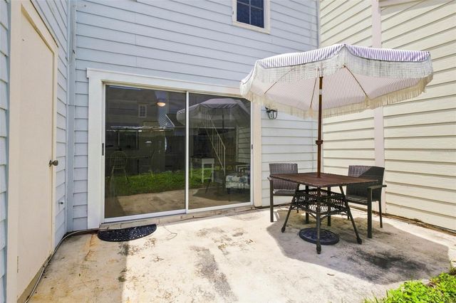 1760 MILL RUN CIRCLE, Tampa, FL 33613