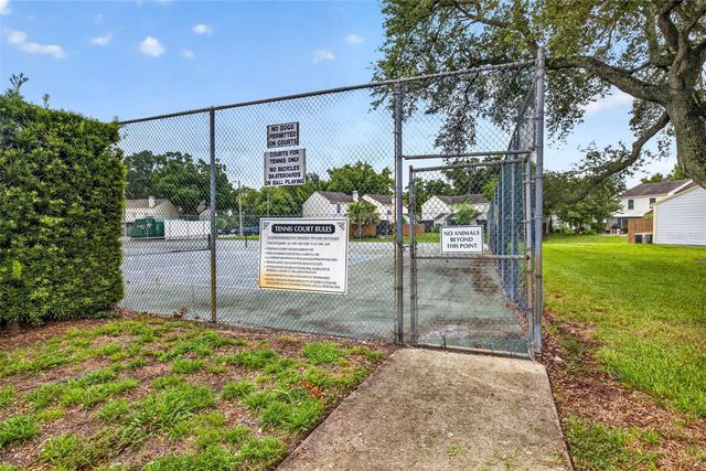 1760 MILL RUN CIRCLE, Tampa, FL 33613