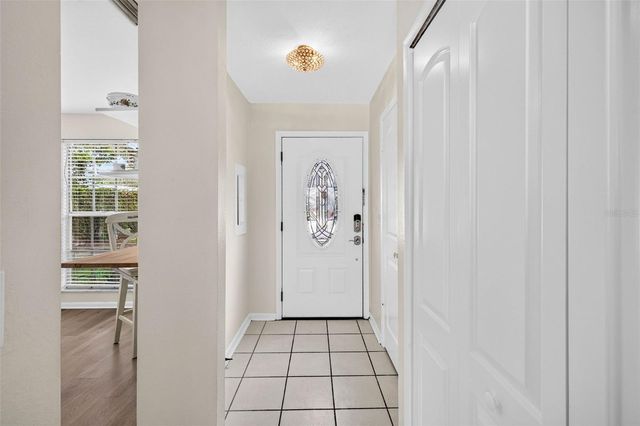 1760 MILL RUN CIRCLE, Tampa, FL 33613