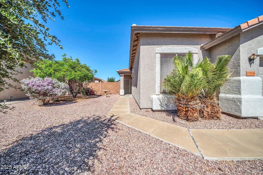17018 W TONBRIDGE Street, Surprise, AZ 85374 — photo 3