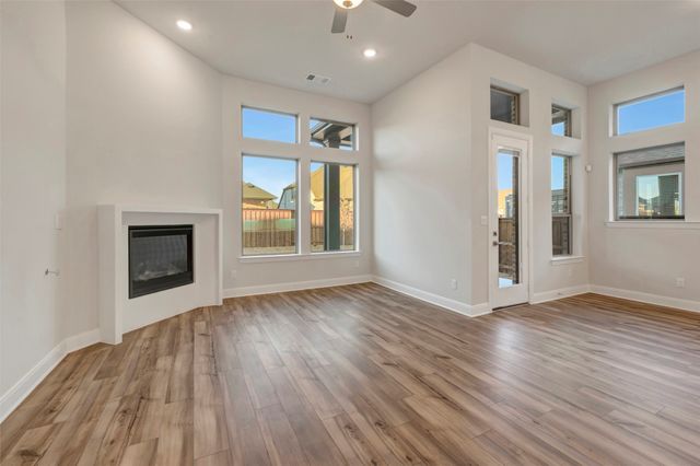 1818 Bell Court, Van Alstyne, TX 75495