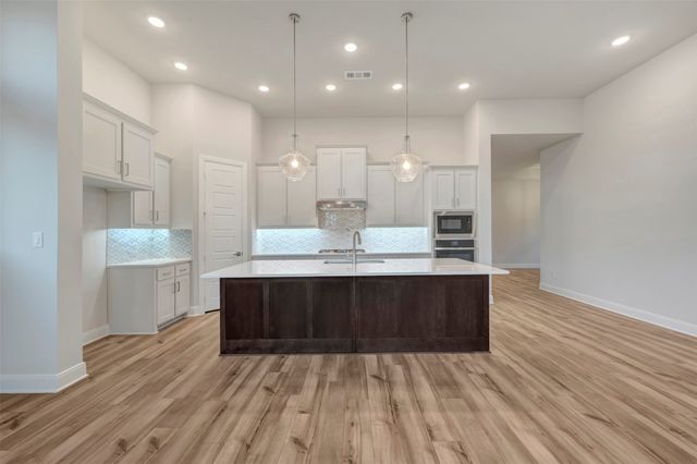 1818 Bell Court, Van Alstyne, TX 75495