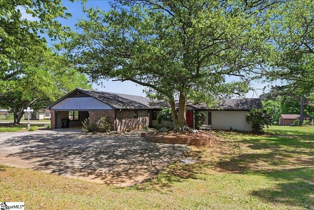29 Hicks Road, Greenville, SC 29605