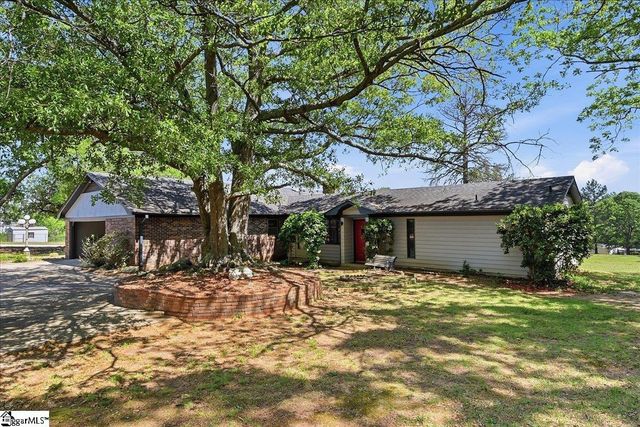 29 Hicks Road, Greenville, SC 29605