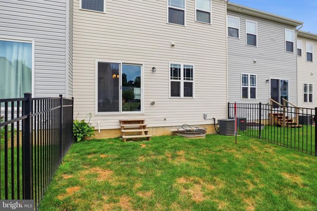 141 SUSSEX PL, Shrewsbury, PA 17361