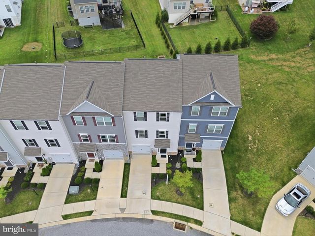 141 SUSSEX PL, Shrewsbury, PA 17361