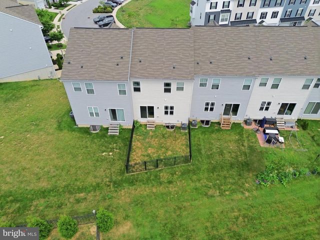 141 SUSSEX PL, Shrewsbury, PA 17361