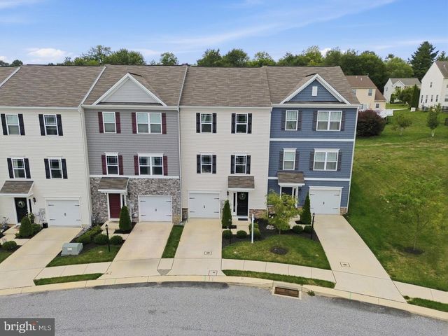 141 SUSSEX PL, Shrewsbury, PA 17361