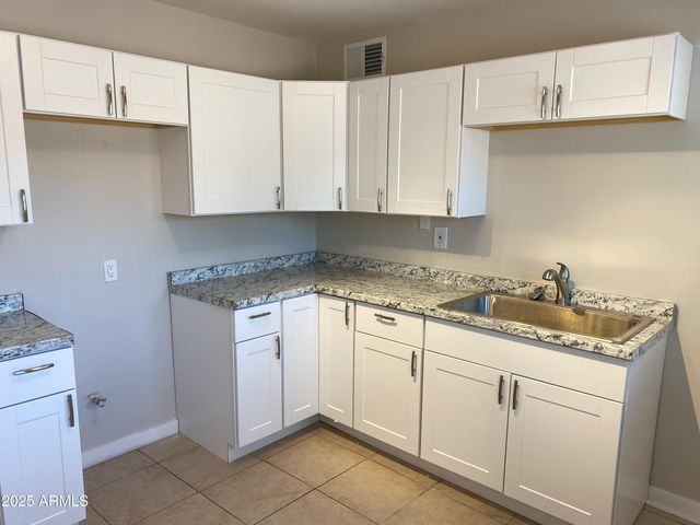 421 W 5TH Street, Tempe, AZ 85281