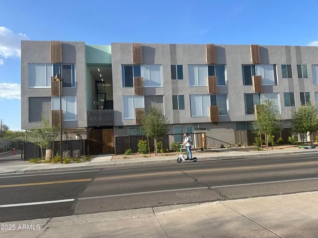 421 W 5TH Street, Tempe, AZ 85281
