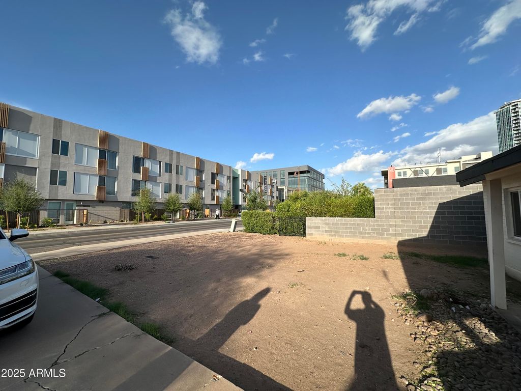 421 W 5TH Street, Tempe, AZ 85281