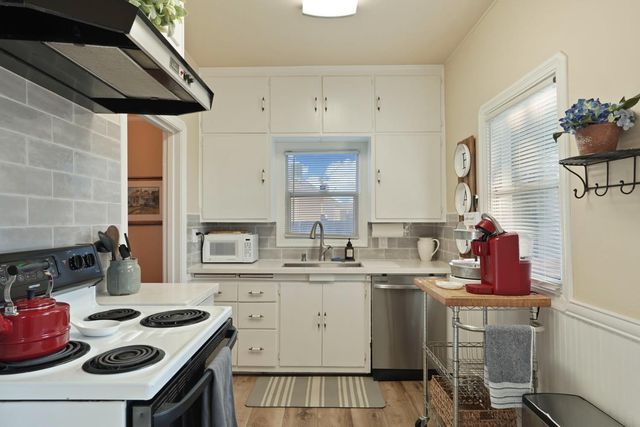 416 Daisy Ave, Lodi, CA 95240