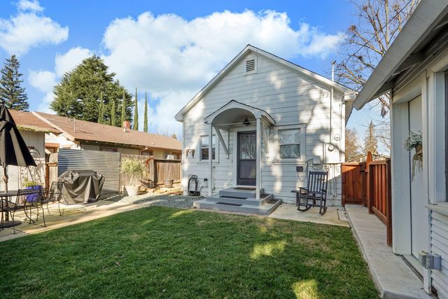 416 Daisy Ave, Lodi, CA 95240